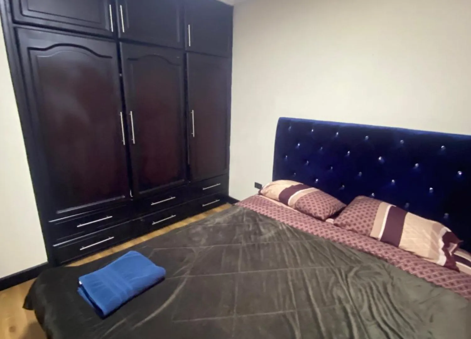 Iv-Departamento Exclusivo De 3 Dormitorios Y Parqueadero Incluido Cuenca Apartment